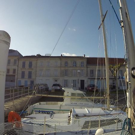 Chambres D'Hotes La Rive Mortagne-sur-Gironde Exterior foto